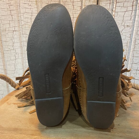 Minnetonka Women's 3-Layer Fringe Tall  Moccasins Boots brown suede 7 - Picture 5 of 6